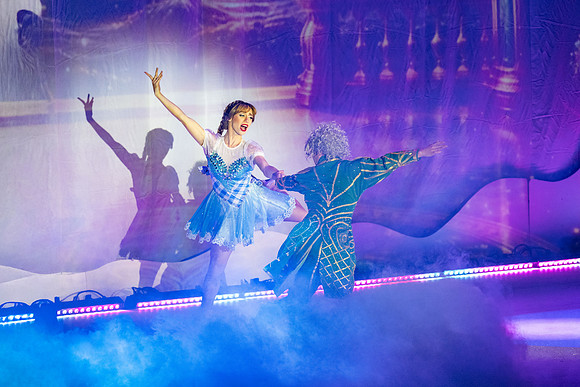 Wizard of Oz on Ice Center Stage Apr 2026