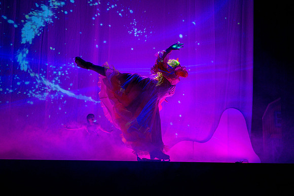 Wizard of Oz on Ice Center Stage Apr 2026