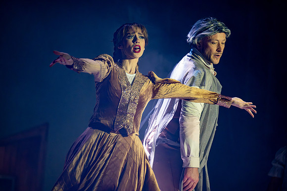 Wizard of Oz on Ice Center Stage Apr 2026