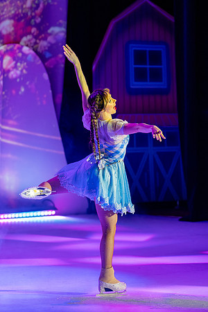 Wizard of Oz on Ice Center Stage Apr 2026