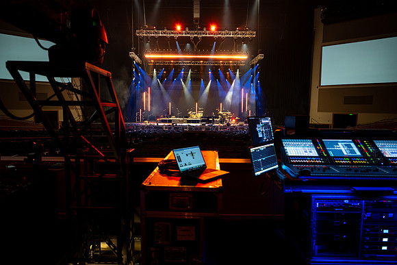 Center Stage Lights One Republic - March 2026