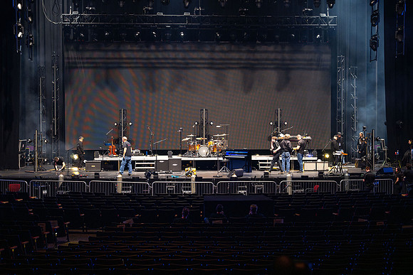 Center Stage Lights One Republic - March 2026