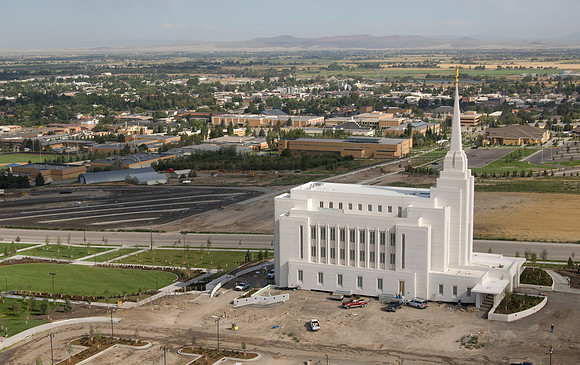 Aerial view of the Rexburg Temple and the BYU-Idaho campus in 2007