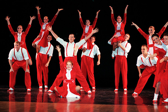 Extravadance performers.