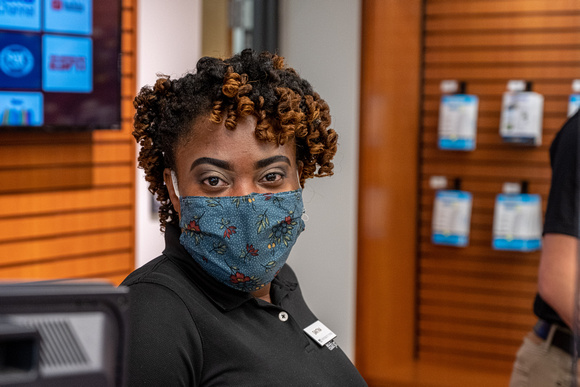 Employees wear face mask during the Covid-19 epidemic.