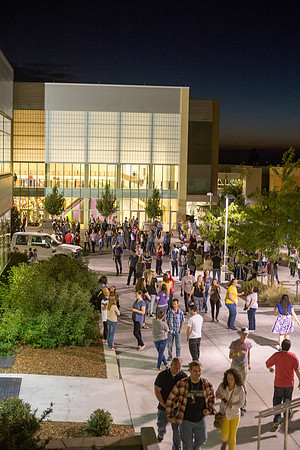 Students mix and mingle at I-Night!