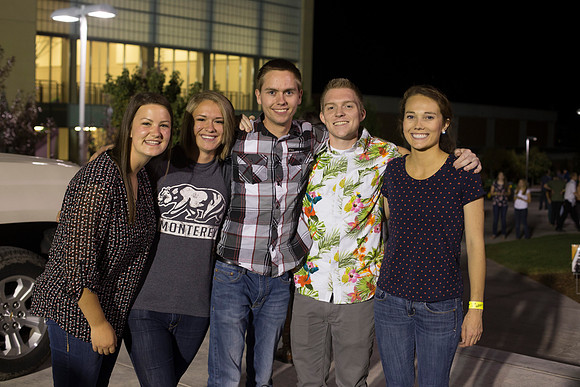 Students mix and mingle at I-Night!