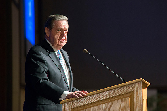 Elder Holland speaking at the Inauguration luncheon in the Manwaring Center Grand Ballroom.