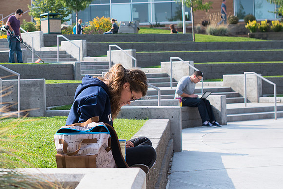 Students on the first day of school of Fall Semester.