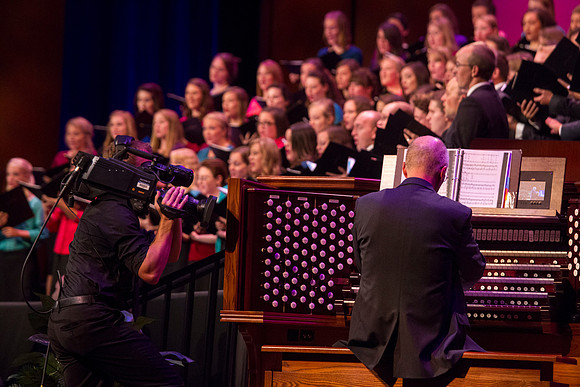 The BYU-Idaho Combined Choir sings "Jesu, Joy of Man's Desiring," during the Inauguration.