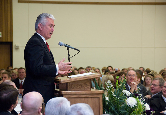 Graduation Banquet Dec 2008 President Dieter F. Uchtdorf