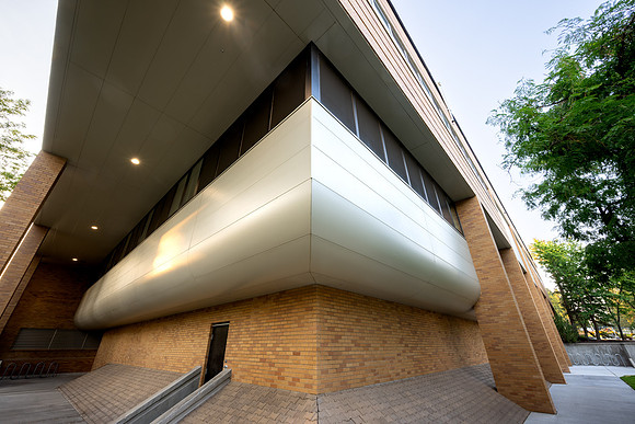 Campus Golden Light - Aug 2026