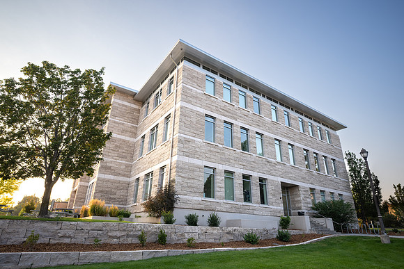 Campus Golden Light - Aug 2026