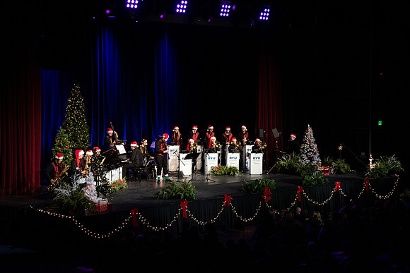 Sound Alliance and Vocal Union perform Swinging Christmas in the Hart Gym.