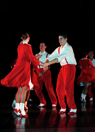 Extravadance performers.