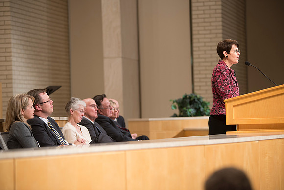 Sister Bednar speaks about the experiences she's had with visiting righteous women all over the world.