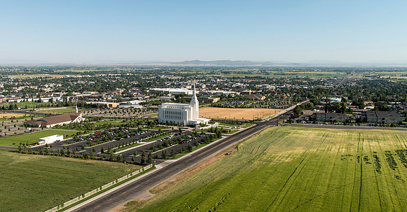 2013 aerial photo of the Rexburg Temple.