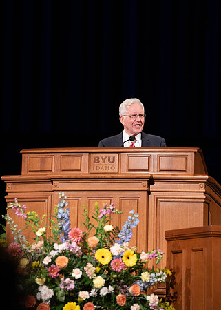 Elder D. Todd Christofferson annonuces new leadership of Brigham Young University - Idaho.