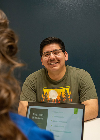 Students mentoring other students at the Mentor Hub at the Manwaring Center.