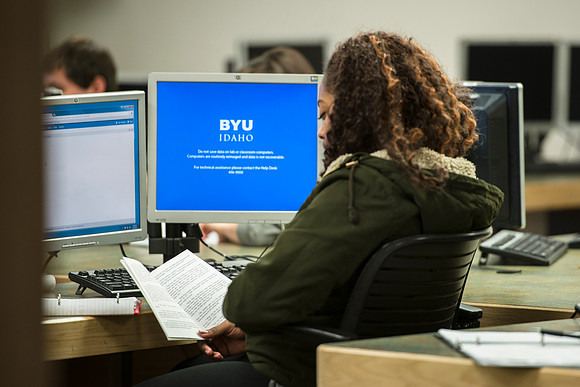 Campus environment on the first day of classes.