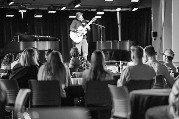 Acoustic Cafe - May 2023