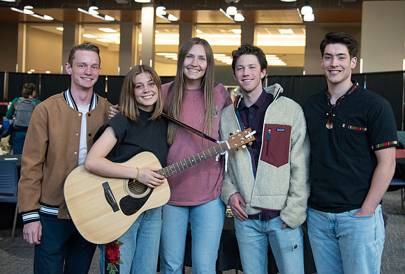 Acoustic Cafe - May 2023