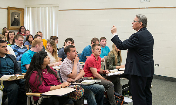 Michael Bolingbroke an instructor in the Religion Dept teaches a New Testament class.