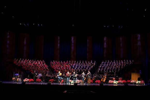 At the BYU-Idaho Christmas, the university dance department, choirs and orchestra, came together with guest artists Canadian Brass for a beautiful and uplifting show.