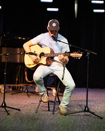 Acoustic Cafe - May 2023