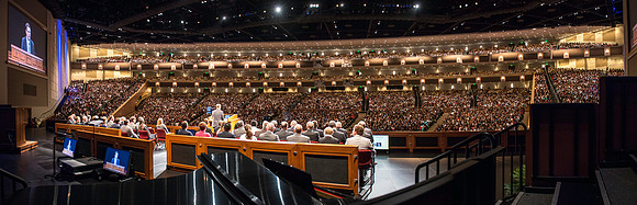 President Gilbert welcomes students to devotional.