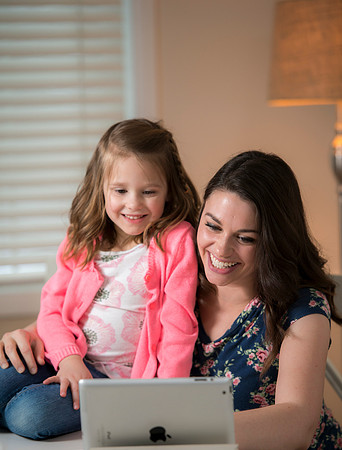 Amy Carpenter and her daughter Jane. Online Learning