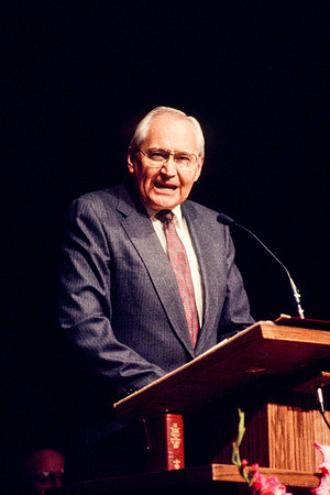 Elder L. Tom Perry speaks to students at Ricks College during devotional.
