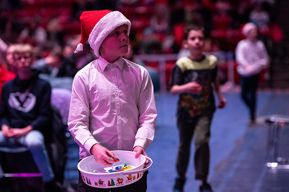 Sound Alliance and Vocal Union perform Swinging Christmas in the Hart Gym.