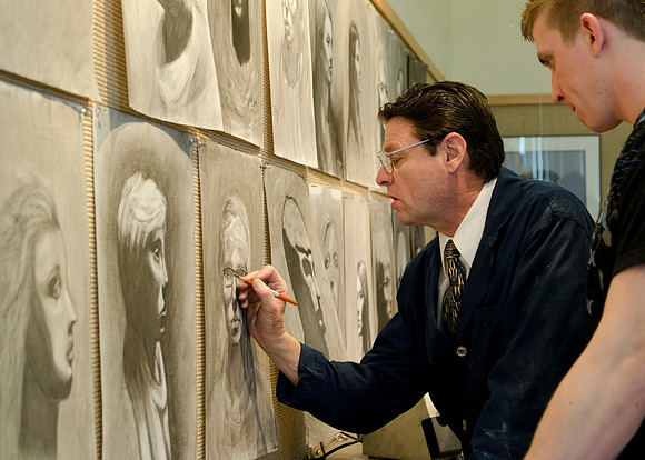 Art Head Drawing Class taught Leon Parson.