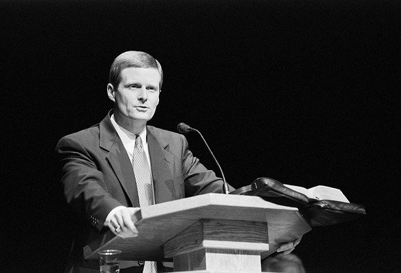 President Bednar speaks at Devotional