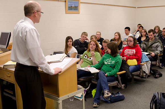 Book of Mormon religion class taught by Todd Hammond