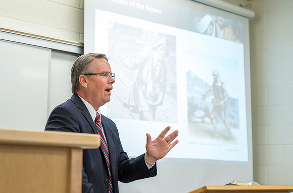 Michael Bolingbroke an instructor in the Religion Dept teaches a New Testament class.