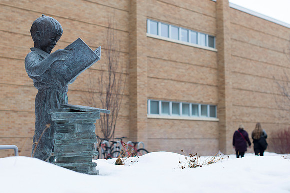 Campus environment on the first day of classes.