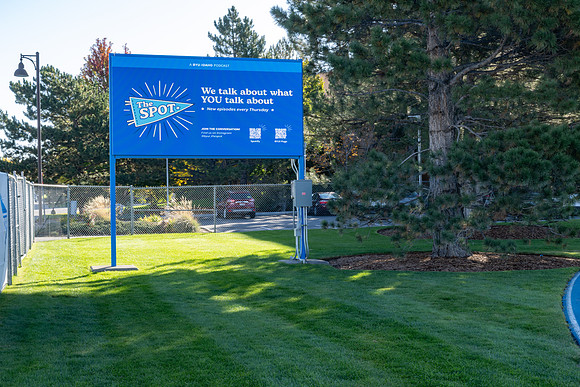 Digital Signage - Oct 2026
