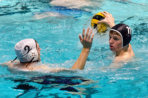 Men's water polo teams play for the Championship