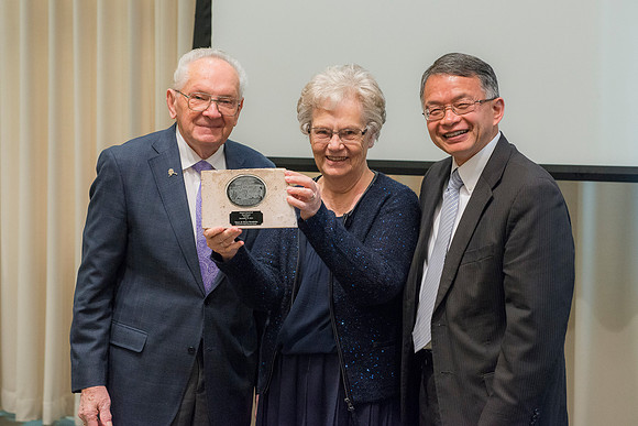 Vice President Kevin Myasaki presents the Alumni Award of Excellence to Vance & Diane Hendricks at the Emeritus Breakfast, Nov. 14, 2015.