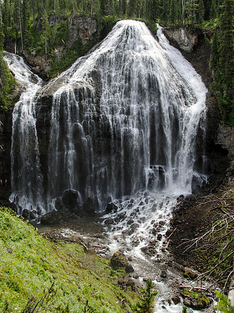 Union Falls Hike: A 17 mile hike round trip and you cross the river 4 times each way.  A very rewarding hike with a beautiful view of Union Falls. Then the real joy is to jump into Ouzel Pool which is