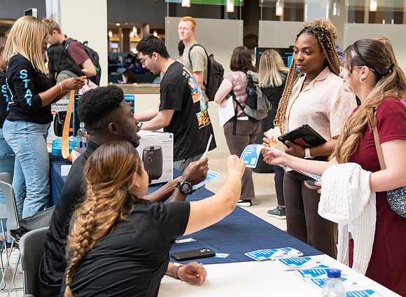 Career Market & P2B - May 2023
