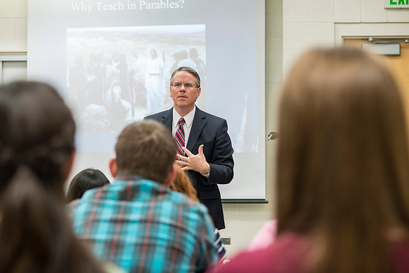 Michael Bolingbroke an instructor in the Religion Dept teaches a New Testament class.
