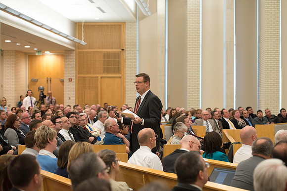 President Gilbert meets with employees in the Taylor Chapel.