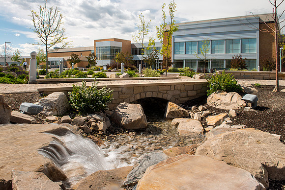 Water feature in the middle of the court yard between the Manwaing Center and the Taylor Building.