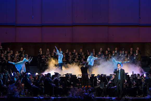 BYU-Idaho Center Stage had their annual Patriots and Pioneers concert July 9 with George Dyer as their soloist.