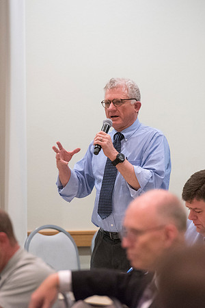 Mary-Ellen Weimer meets with faculty members and answers their questions.