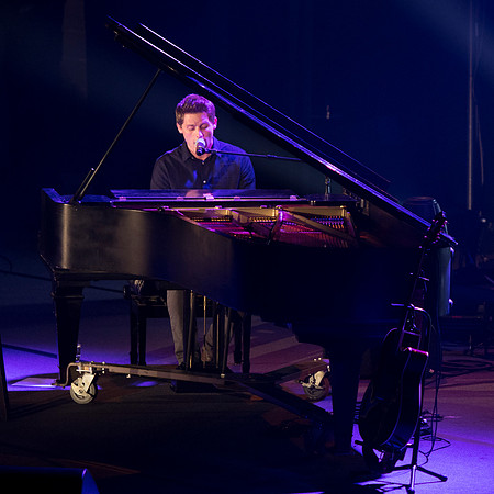 Nik Day, along with Hilary Weeks, perform at BYU-Idaho as part of Center Stage.