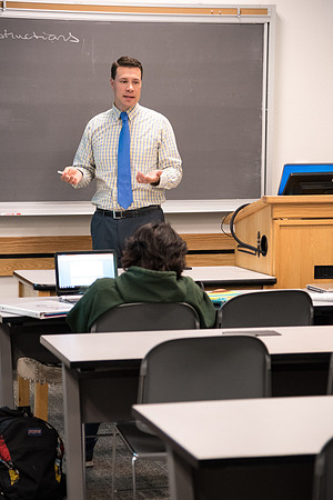 Scott Martin, Visiting Faculty in the Psychology department, teaches students in the psychology department.